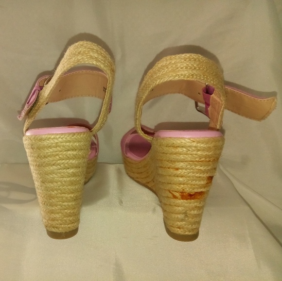 Lavender strappy wedge sandals - Picture 4 of 6